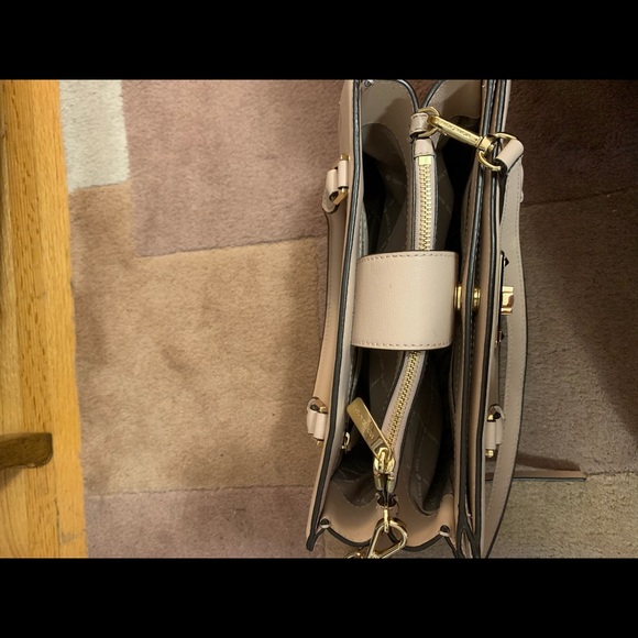 Michael Kors Handbag - Picture 6 of 6